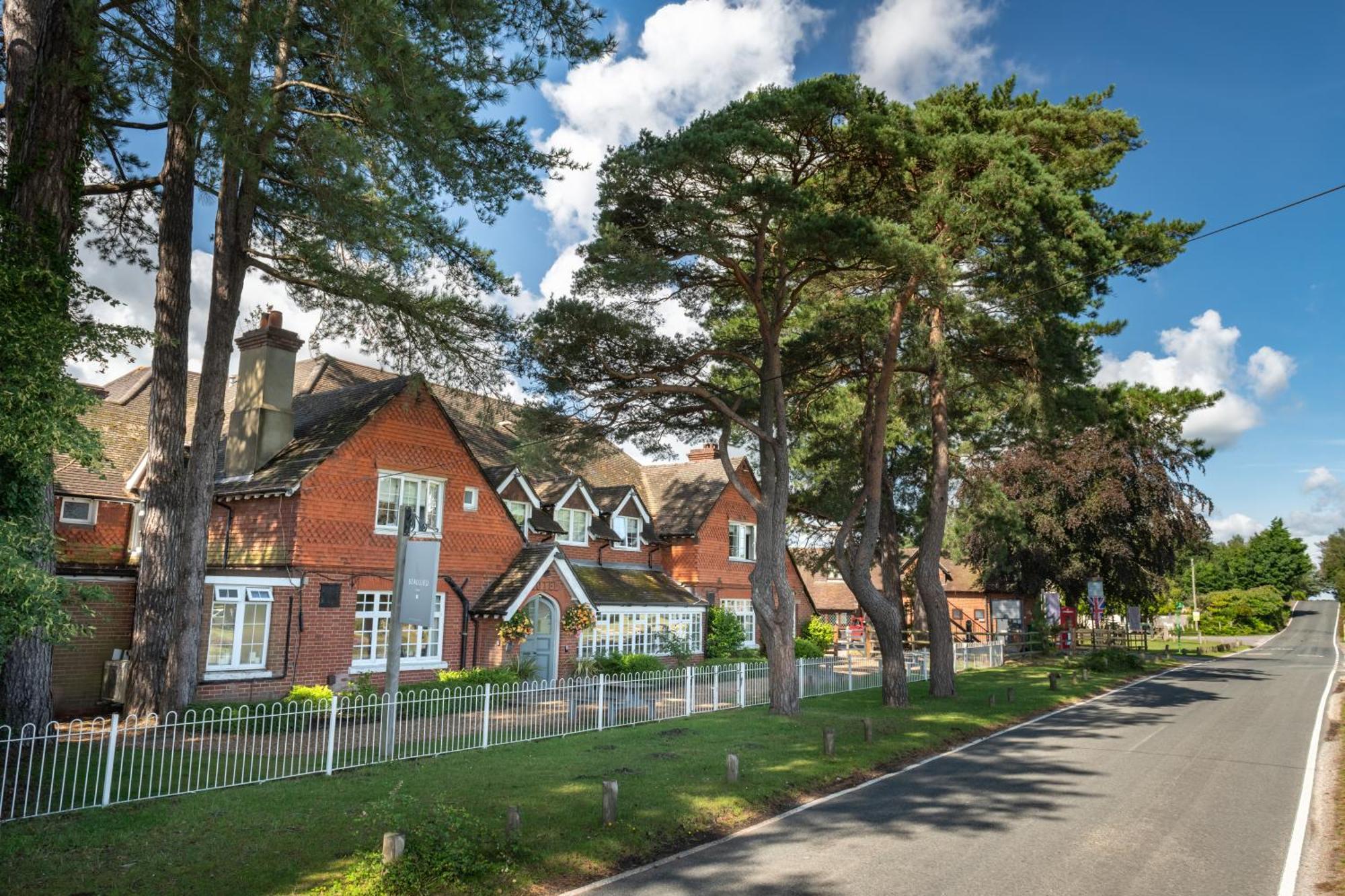 Beaulieu Hotel Lyndhurst Exterior photo